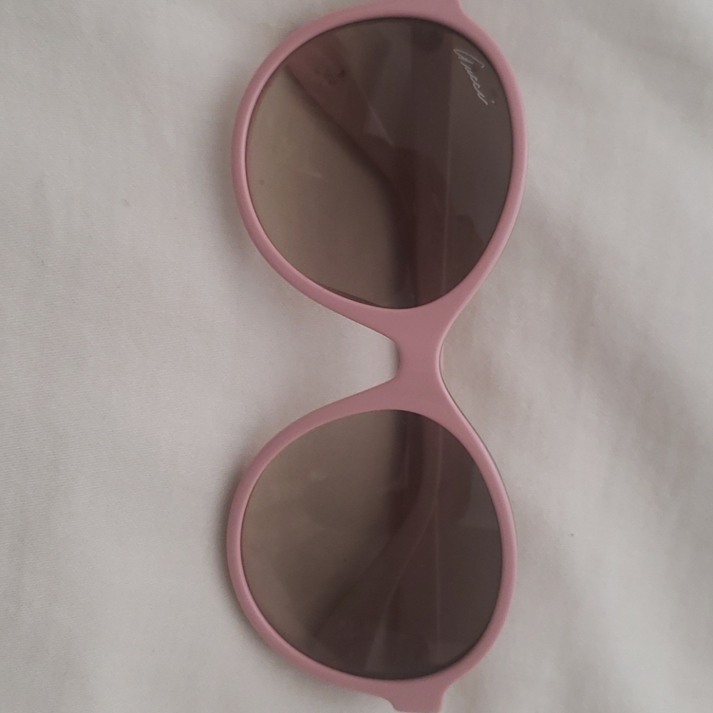 Kids Gucci Sunglasses, no scratches like new